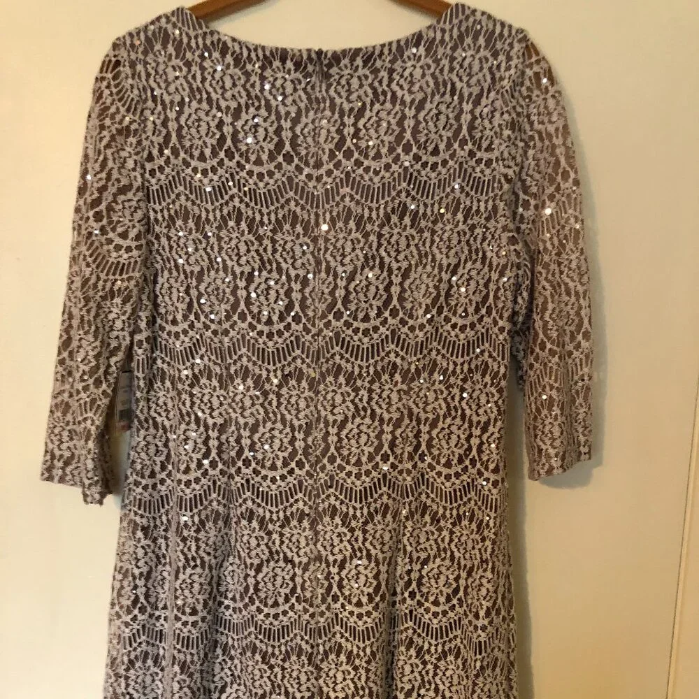 Jessica Howard 10P Knee Length Sheath Dress - Picture 3 of 5